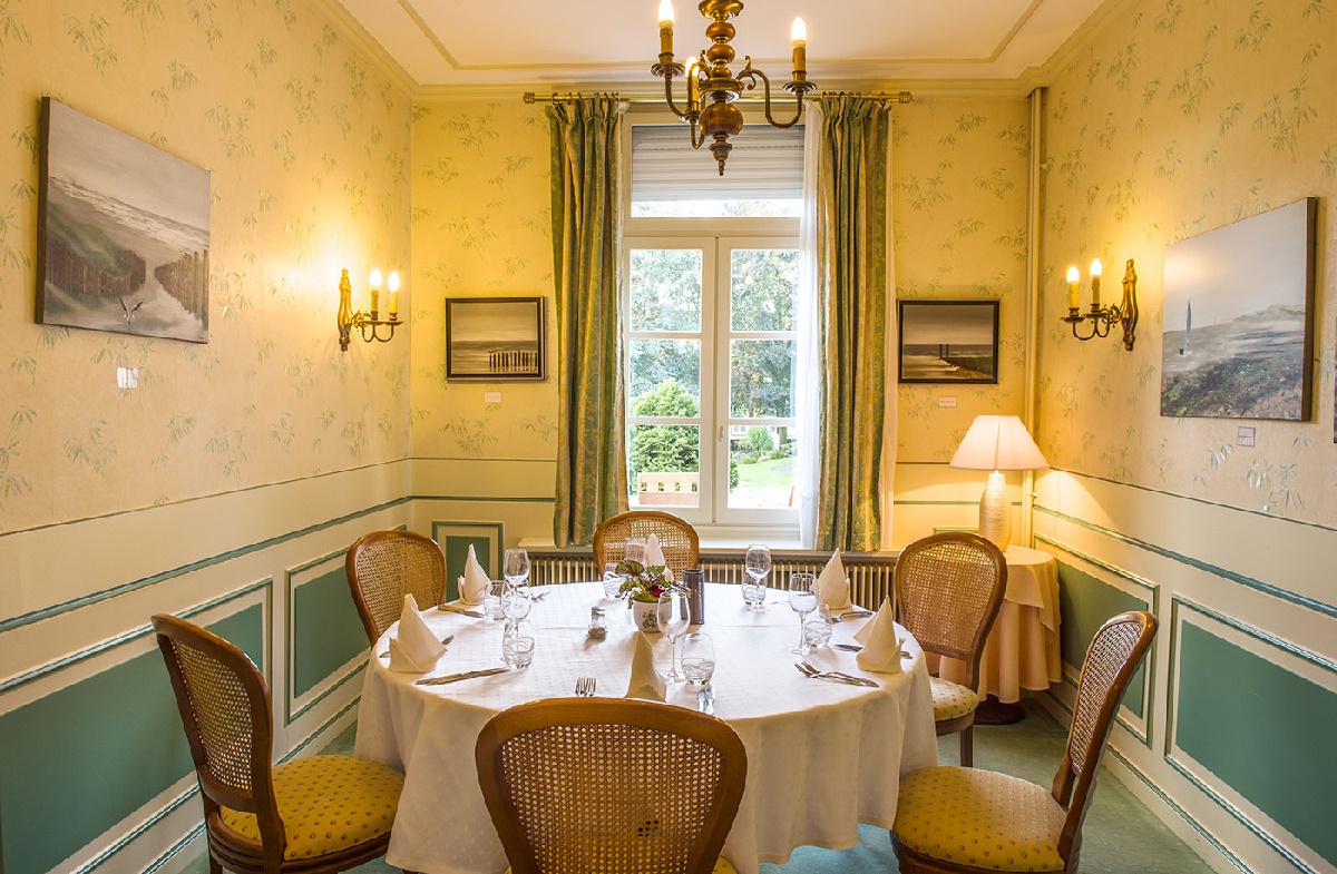 Hostellerie SaintLouis Hôtel et restaurant gastronomique